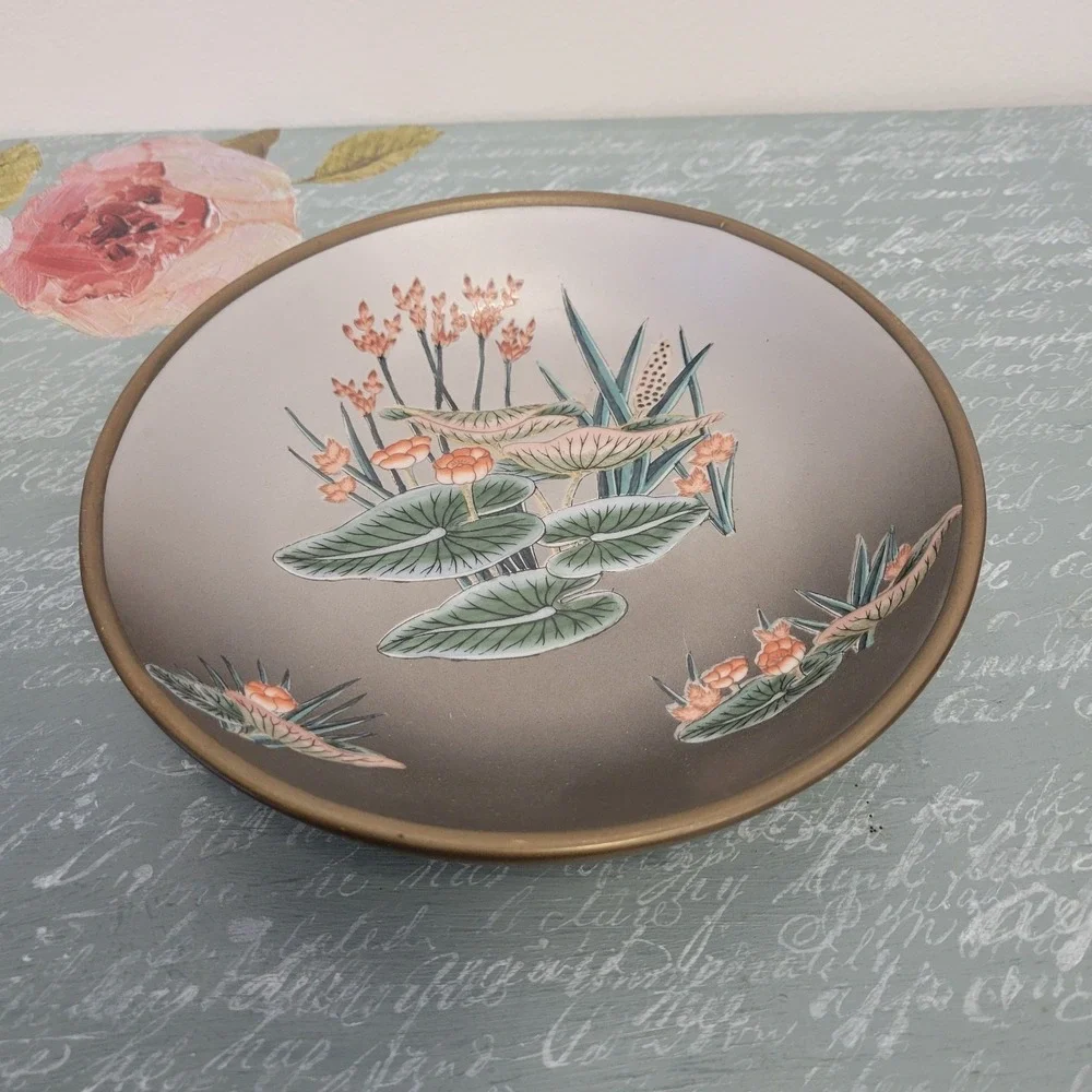 Toyo Bowl Lilly Pad Flower‎ Decorative Bowl.